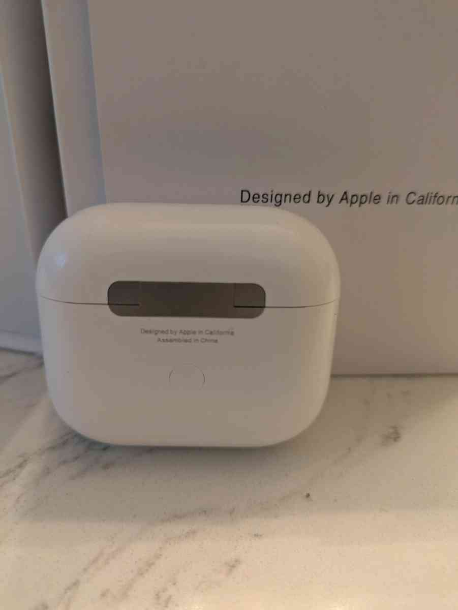 Airpods - Pompano Beach, Florida - FleaMarketBay