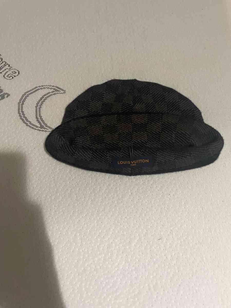 louis vuitton beanie - Houston, Texas - FleaMarketBay