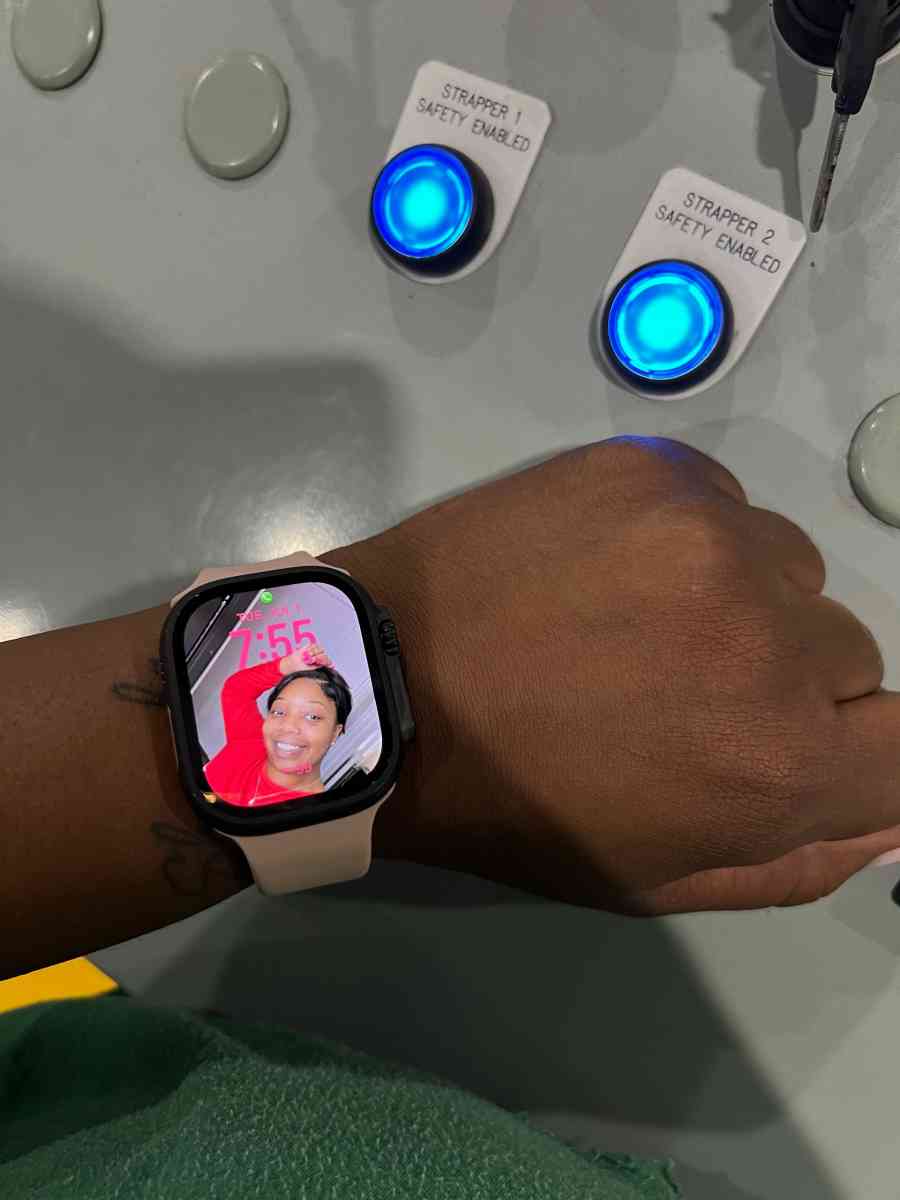 Apple Watch Ultra 2 - Plano, Texas - FleaMarketBay