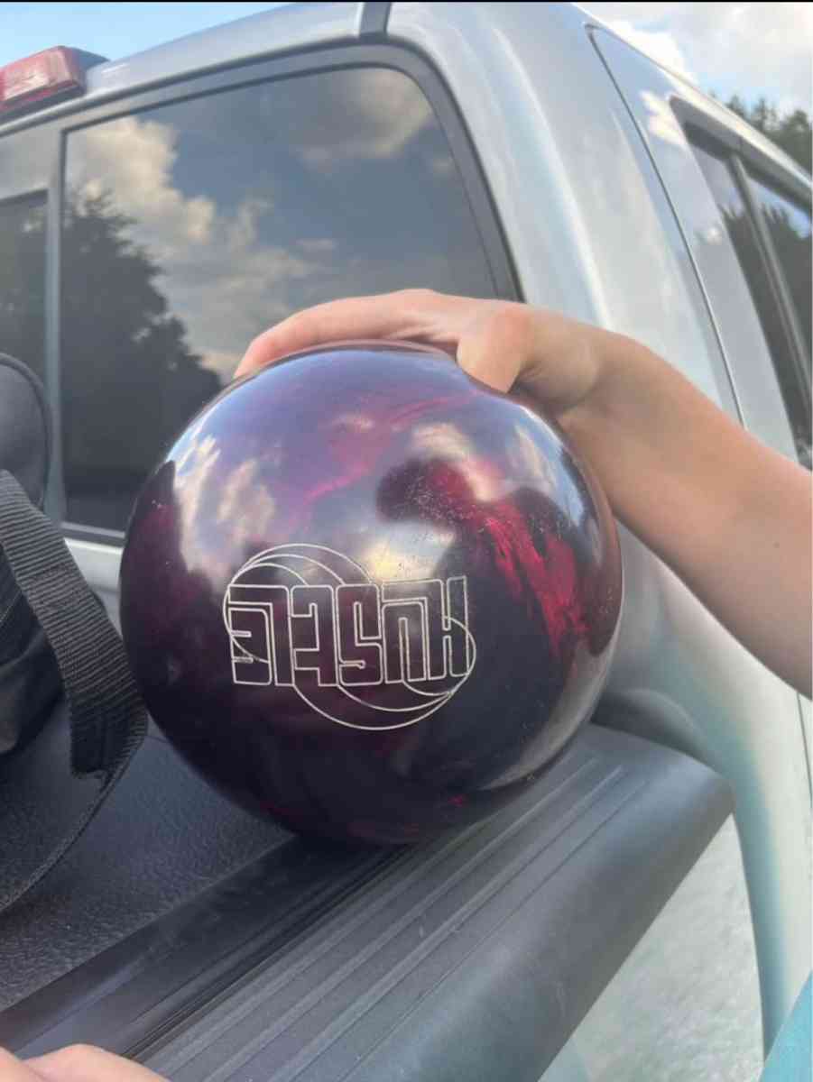 bowling ball - Afton, Tennessee - FleaMarketBay