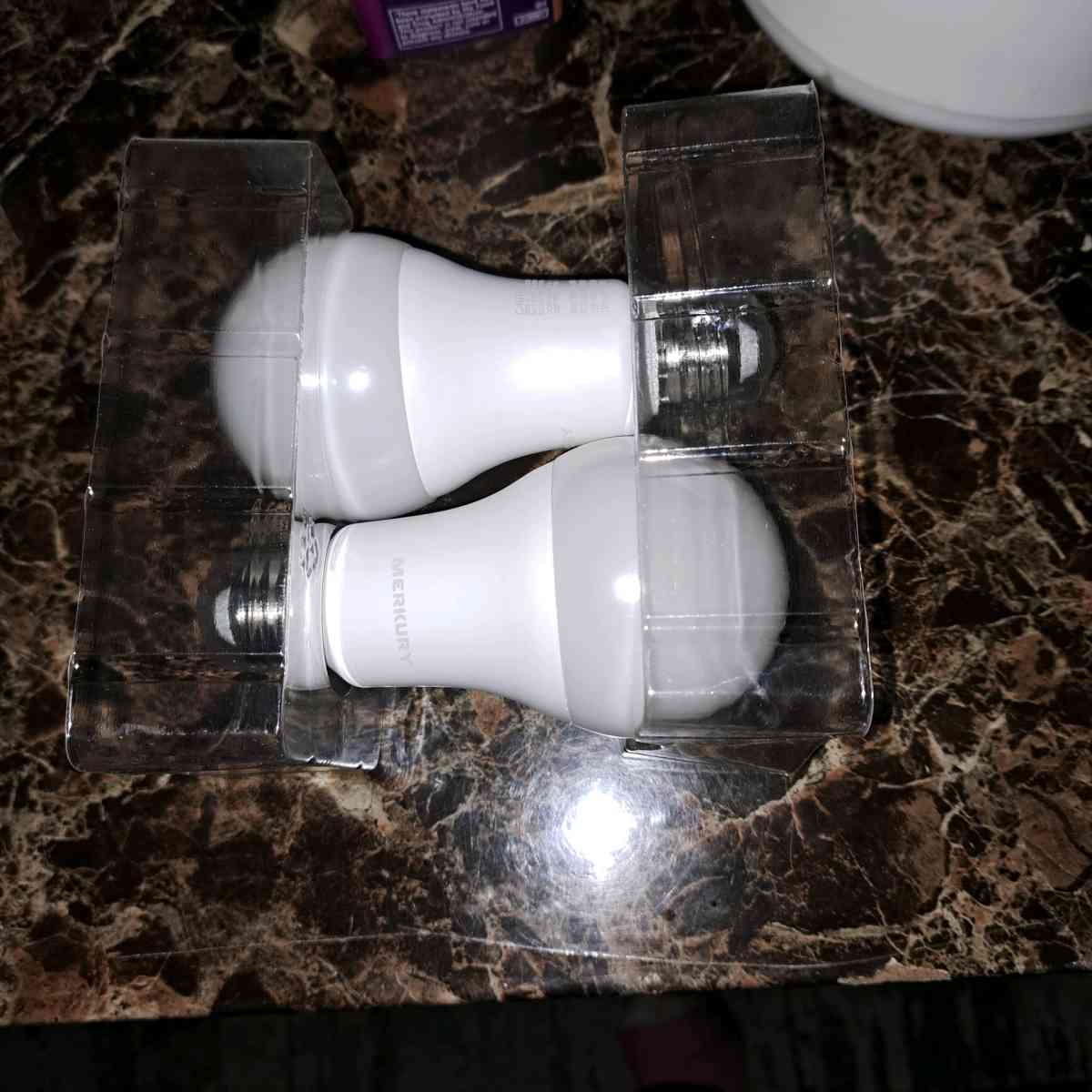LED smart wifi light bulbs 2 pack - Indianapolis, Indiana - FleaMarketBay