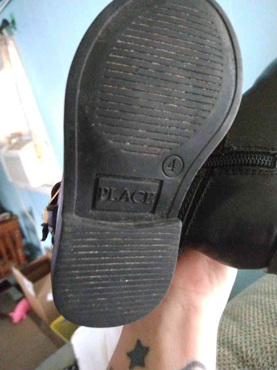 toddler boots - Oxford, Michigan - FleaMarketBay