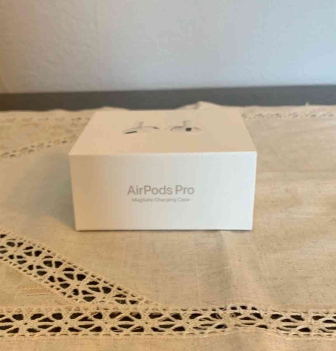 Aipords pro 1st generation - Winter Garden, Florida