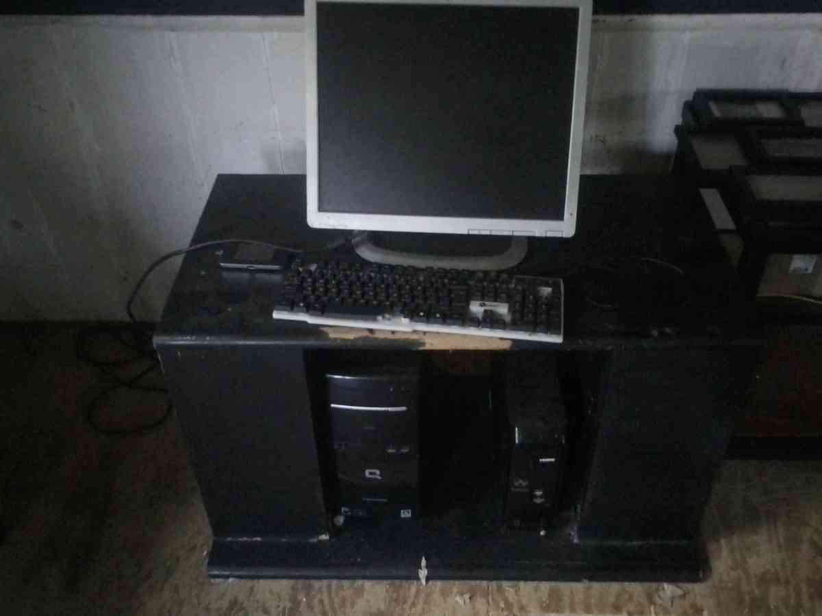 monitor and two hard drive - Tallahassee, Florida