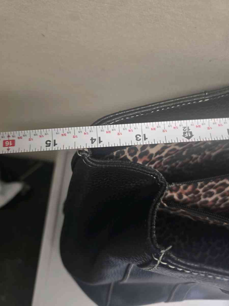 Wilson leather bag - Aurora, Colorado - FleaMarketBay