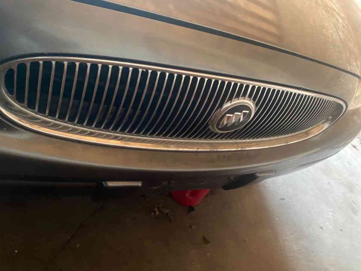 car parts 2004 Buick - Chicago, Illinois - FleaMarketBay