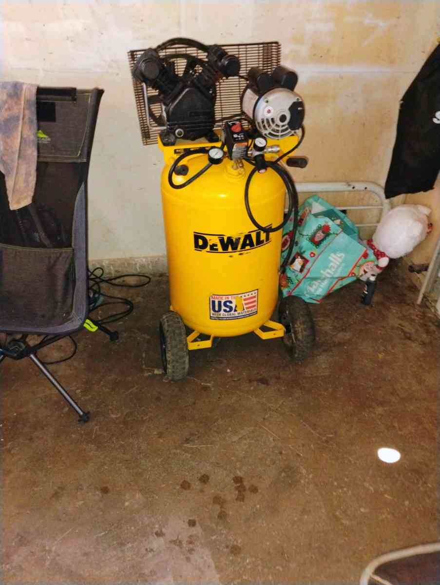 DEWALT AIR COMPRESSOR - Antelope, California