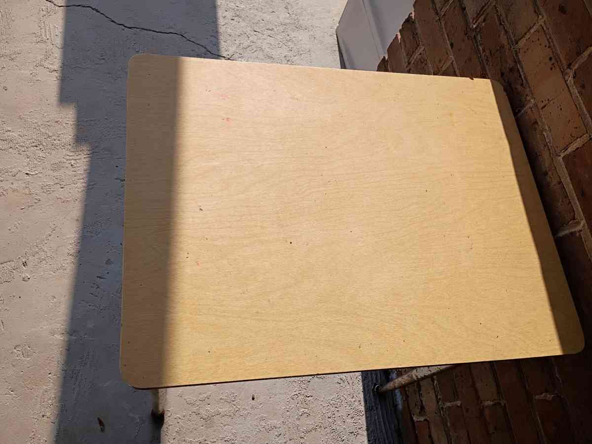 school desk with 2 chairs and office desk - Cordova, Alabama - FleaMarketBay