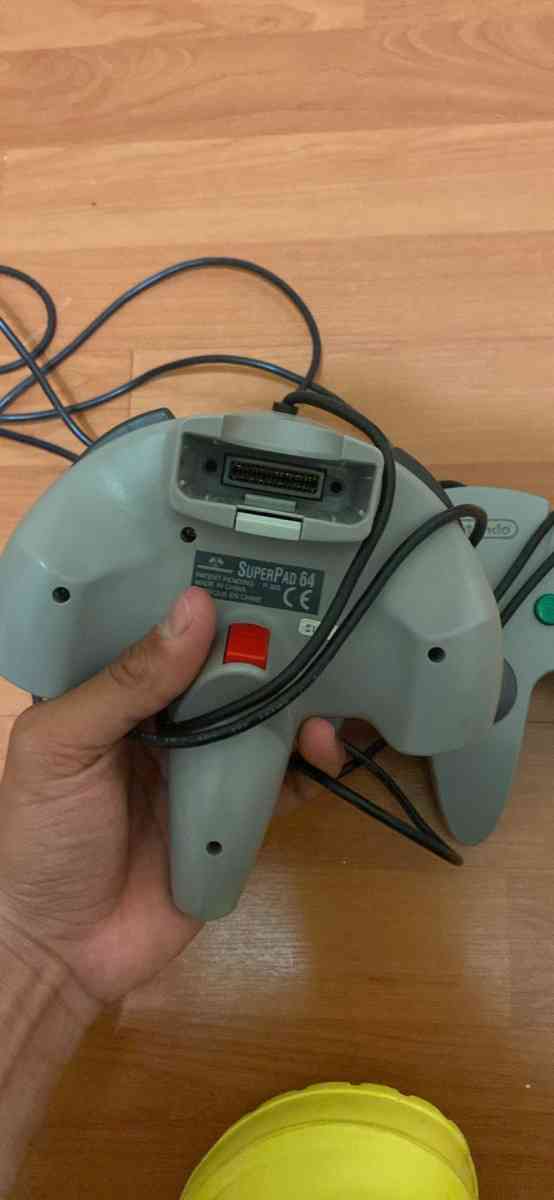 N64 controller set - Miami, Florida - FleaMarketBay