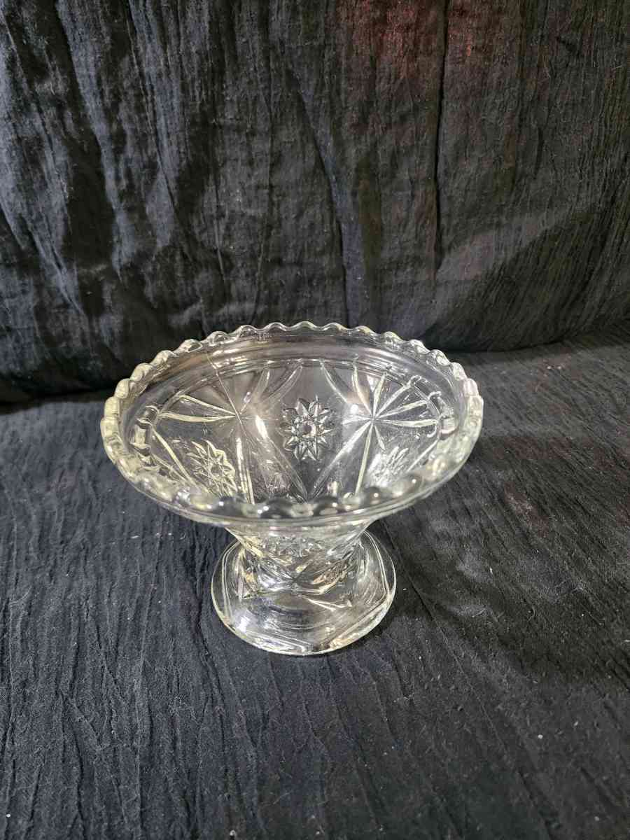 Vintage pedestal bowl - Knoxville, Tennessee