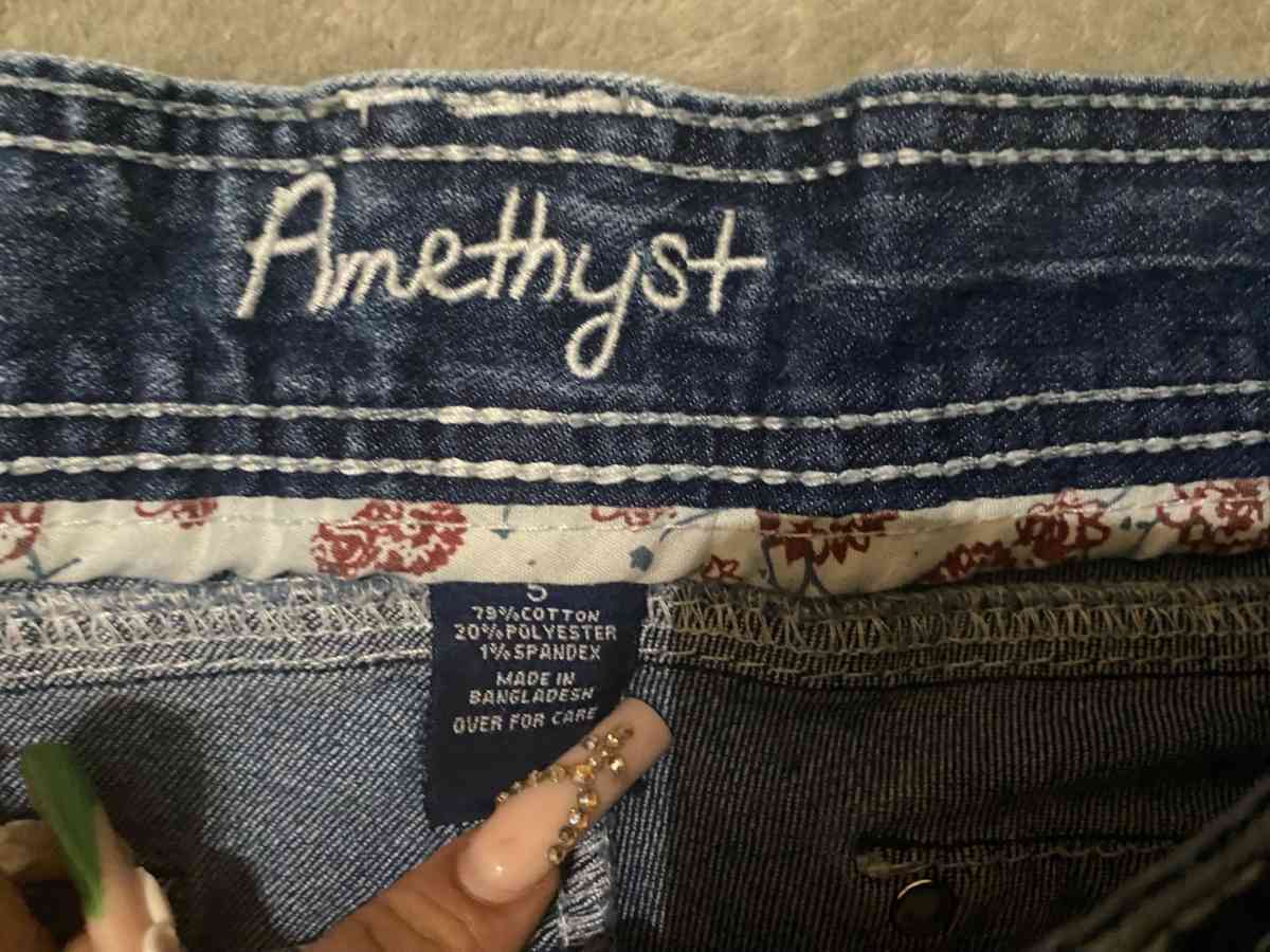 amethyst demin jeans - Houston, Texas - FleaMarketBay