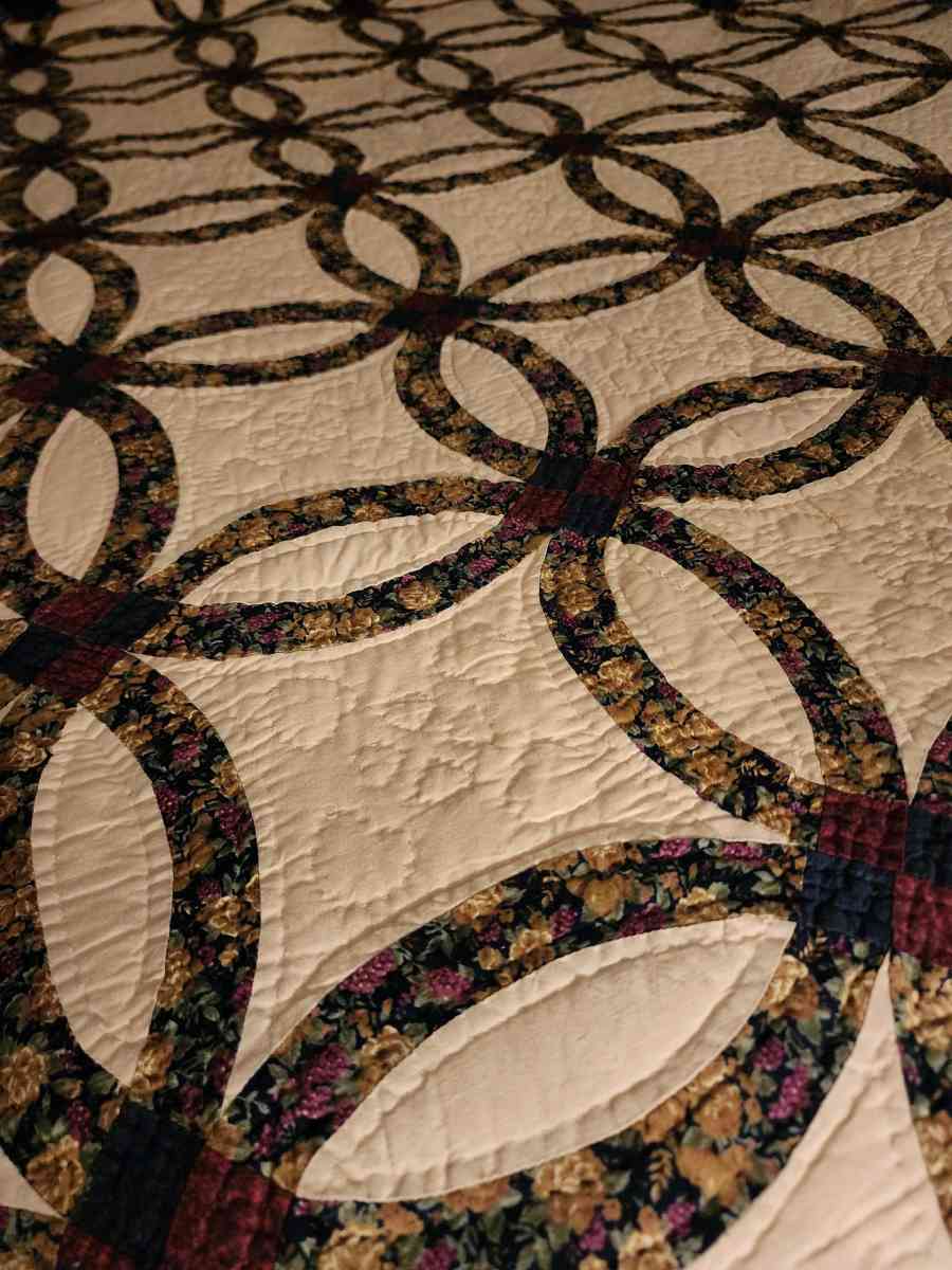 Donna Sharp reversible quilt KING - Knoxville, Tennessee - FleaMarketBay