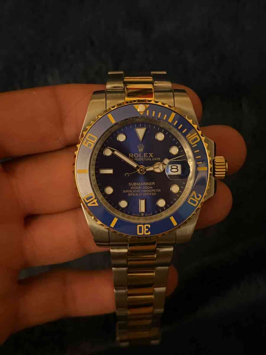 Luxury Mens Watch  Automatic Movement - Salem, Massachusetts