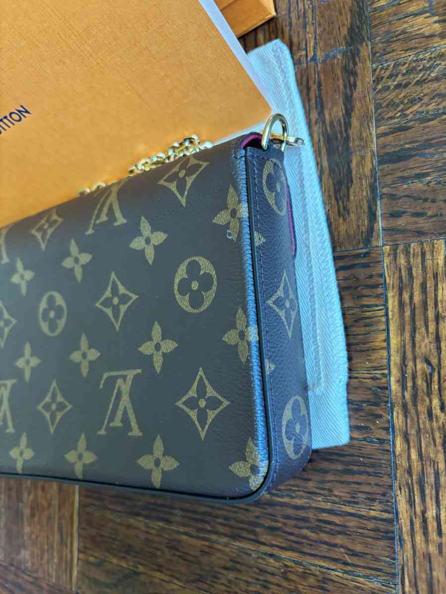 lv pochette felicie - Adelanto, California - FleaMarketBay