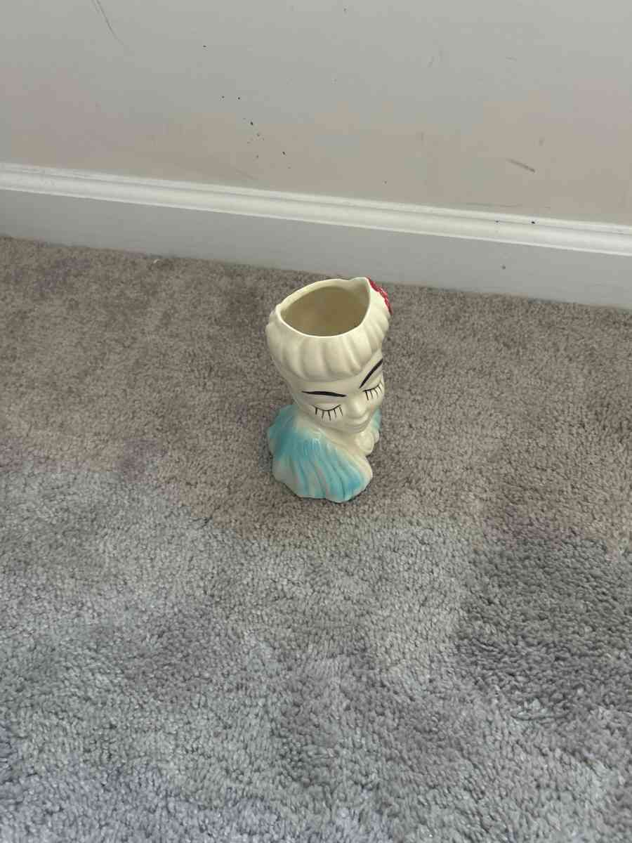 antique make up brush holder - Monroe, North Carolina