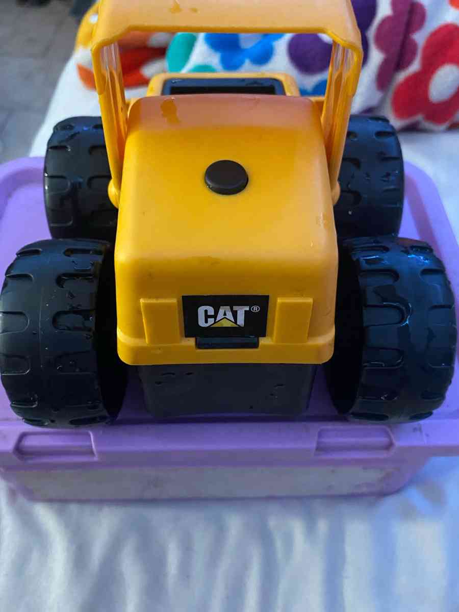 CAT yellow toy tractor - Houston, Texas - FleaMarketBay