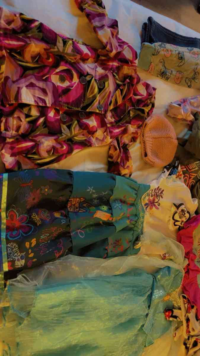 Girl clothes - Lake Mary, Florida - FleaMarketBay