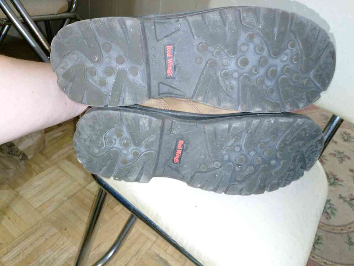 RedWing work boots - Maple Heights, Ohio - FleaMarketBay