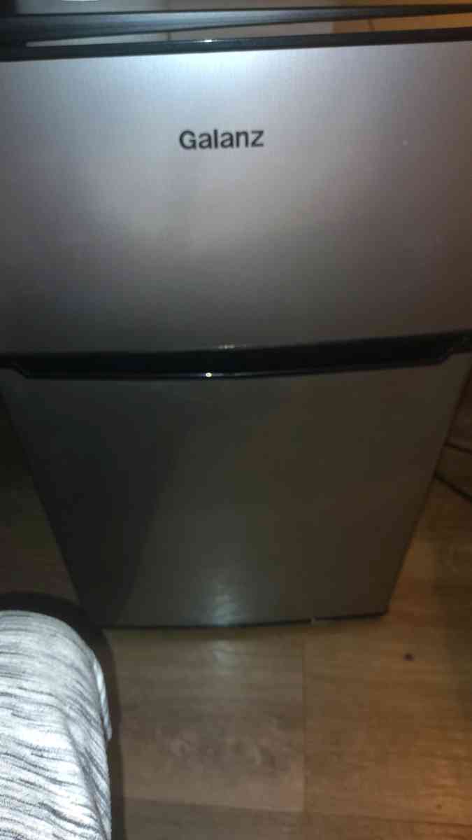 mini fridge with freezer - Charlotte, North Carolina