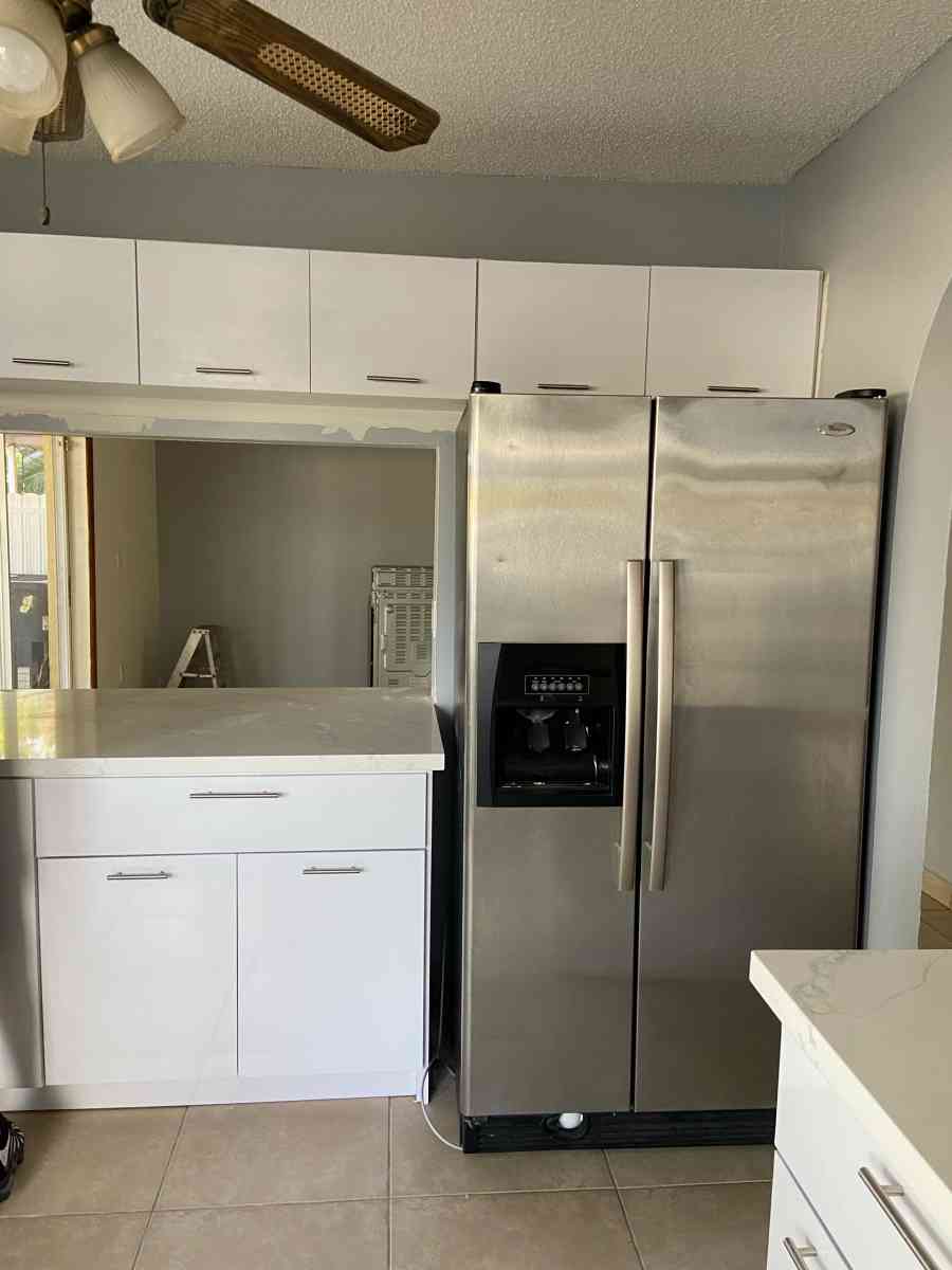 Small Kitchens Cabinets - Miami, Florida