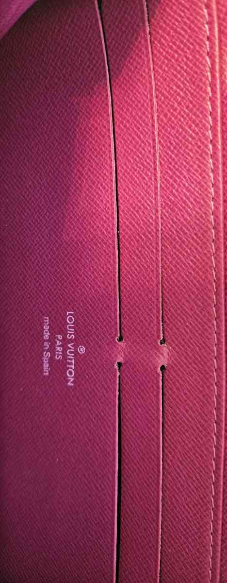 Authondice LUIS VUITTON WOMENS PURSE - Brentwood, Tennessee - FleaMarketBay