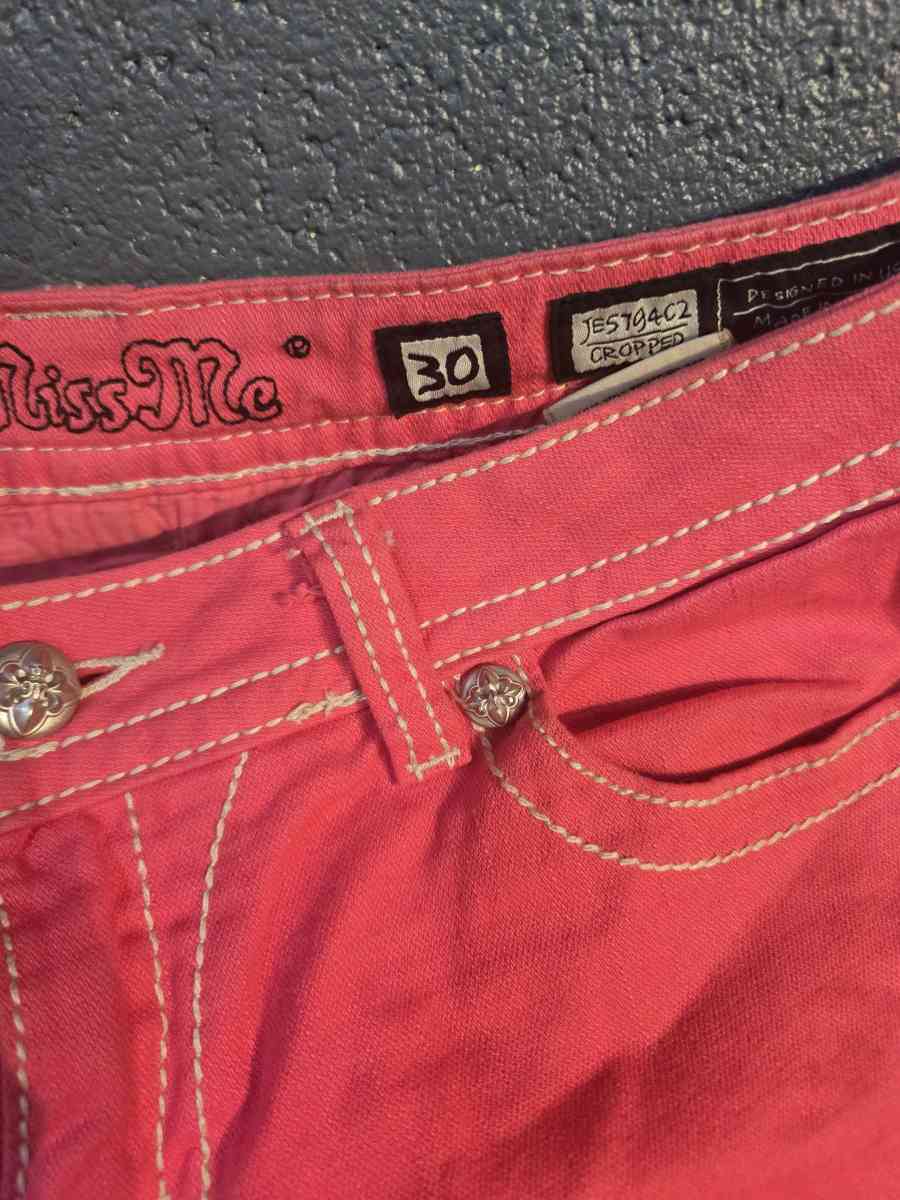 women miss me jeans color pink - Aurora, Colorado - FleaMarketBay