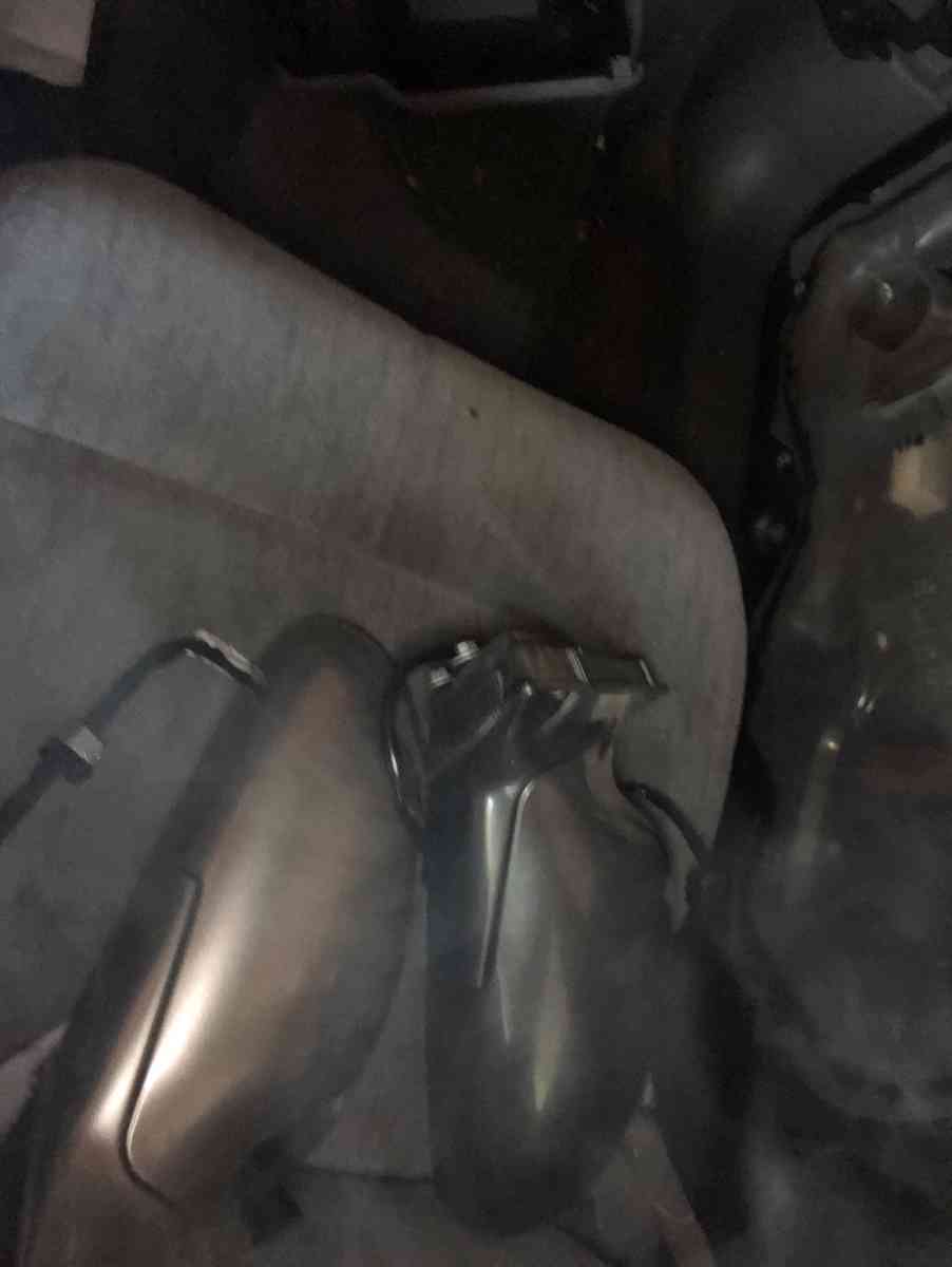 car parts 2004 Buick - Chicago, Illinois