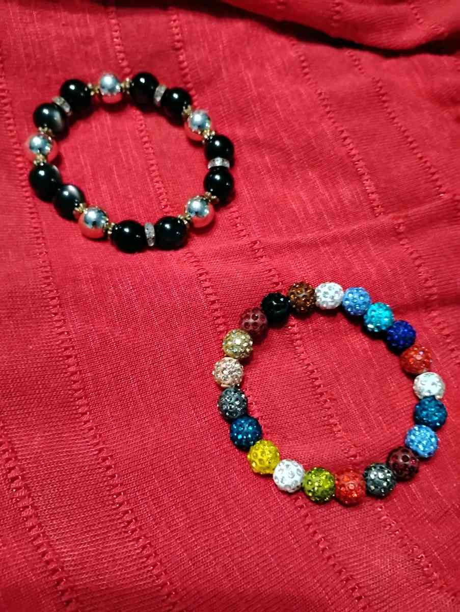 bracelets - Hutchinson, Minnesota - FleaMarketBay