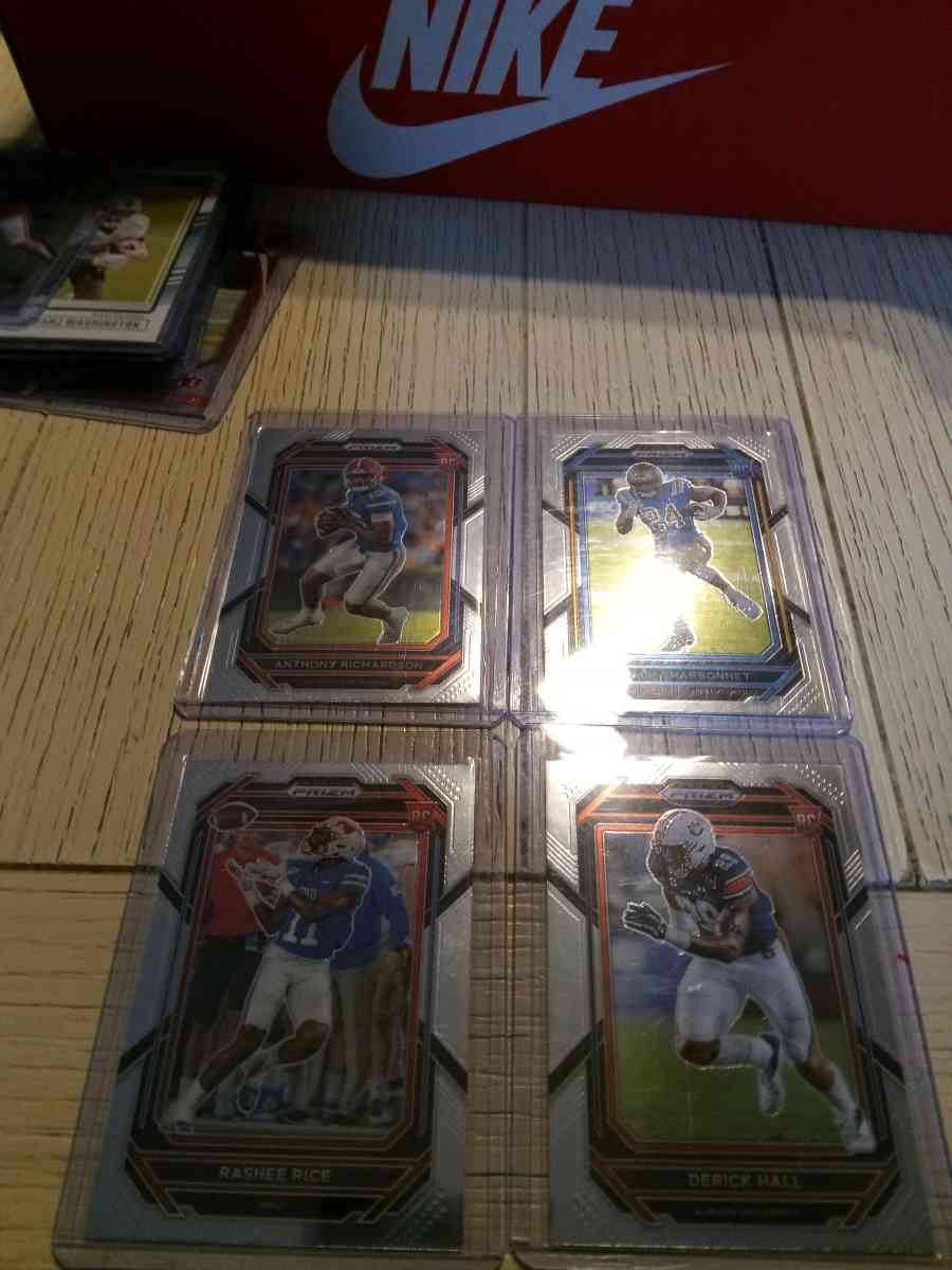5 card prizm football card lot 2023 - Milwaukee, Wisconsin