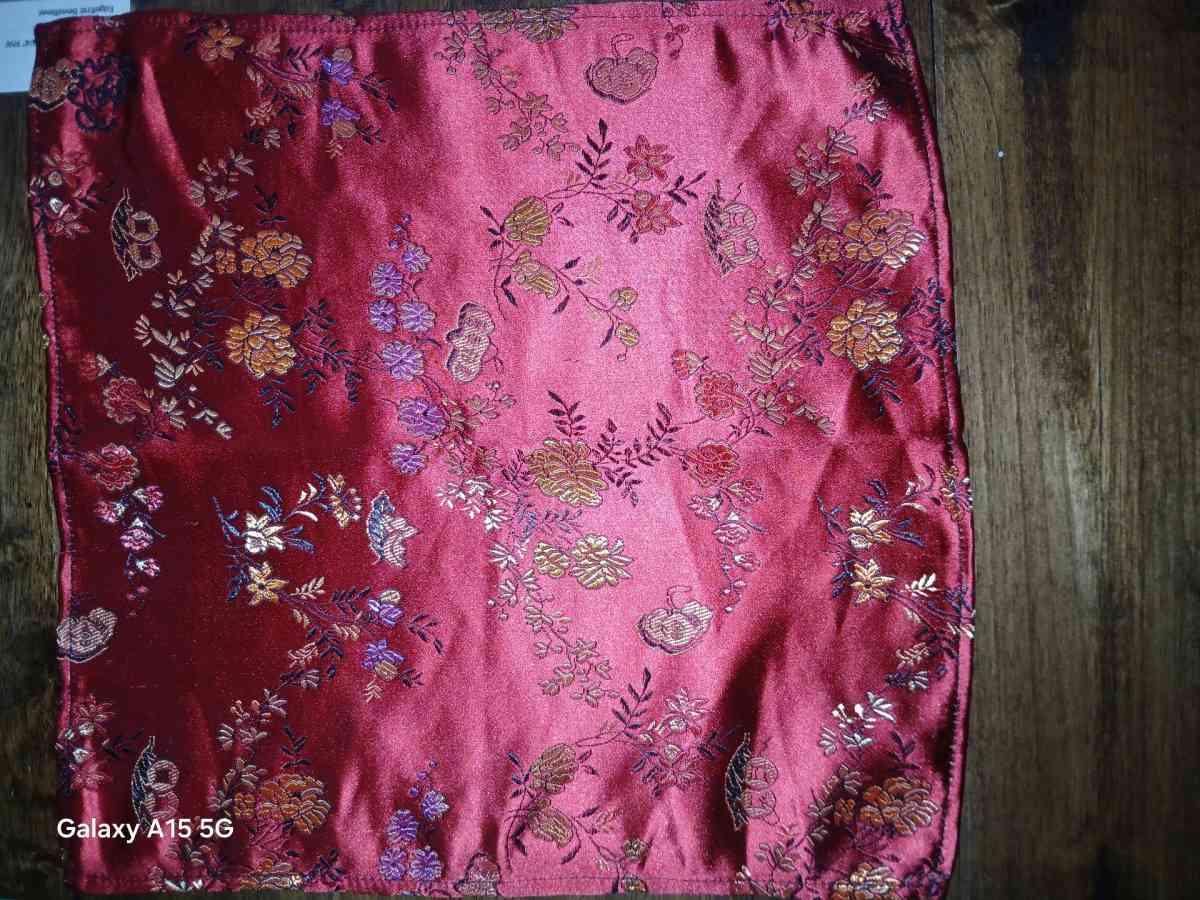 pocket squares 100 silk - Simpsonville, South Carolina - FleaMarketBay