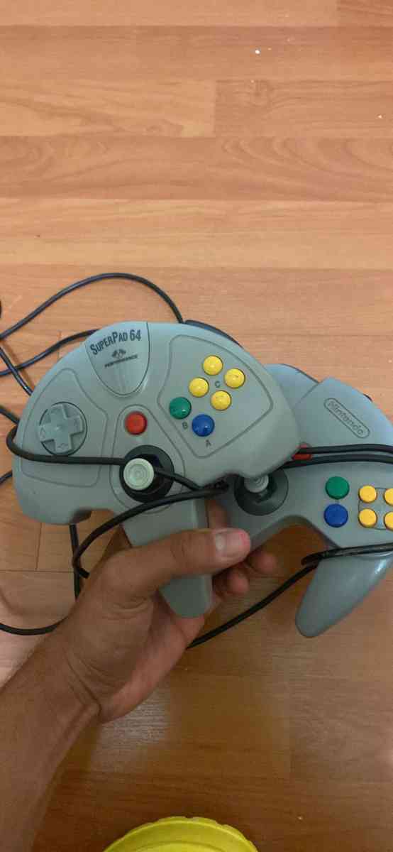 N64 controller set - Miami, Florida - FleaMarketBay