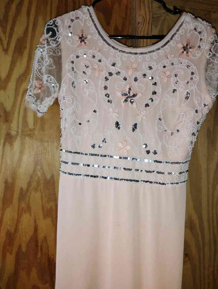 gowns - Altamonte Springs, Florida - FleaMarketBay