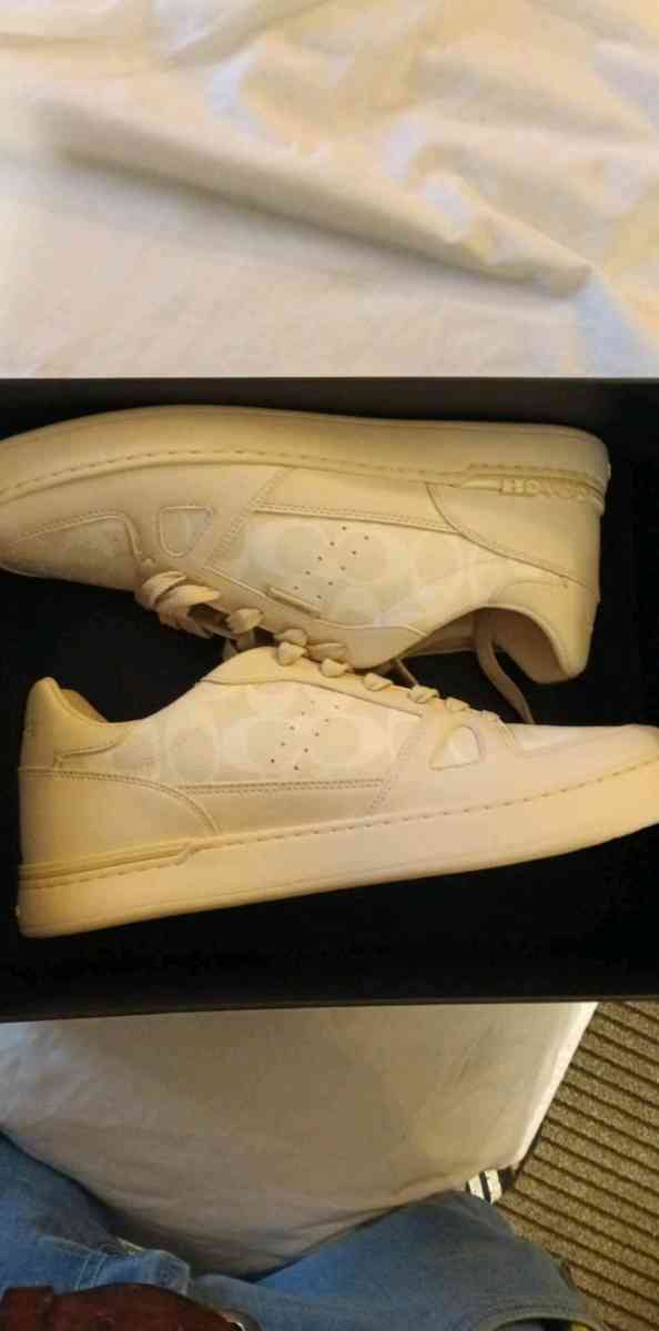 Coach shoes - Austin, Texas - FleaMarketBay