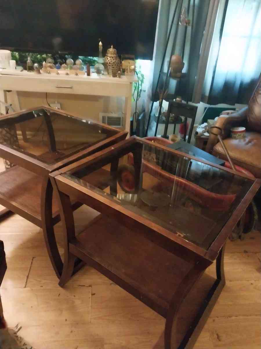 wood and glass end tables - Jackson, Missouri