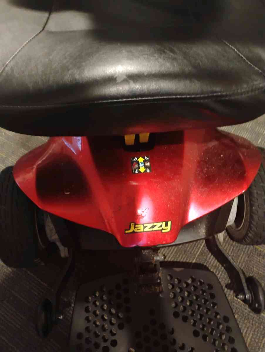 Jazzy Elite es power chair - Baton Rouge, Louisiana - FleaMarketBay