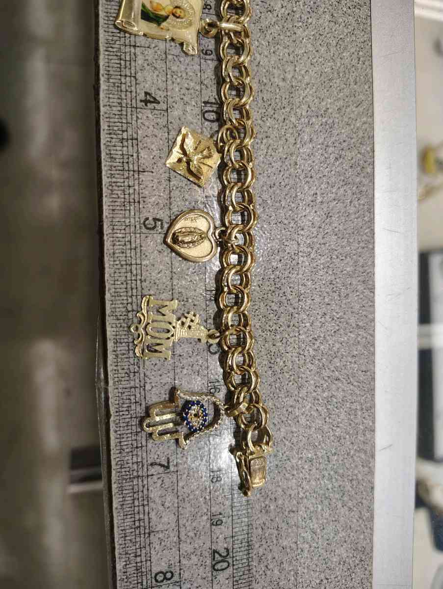 Chino Link Charm Bracelet - Houston, Texas - FleaMarketBay