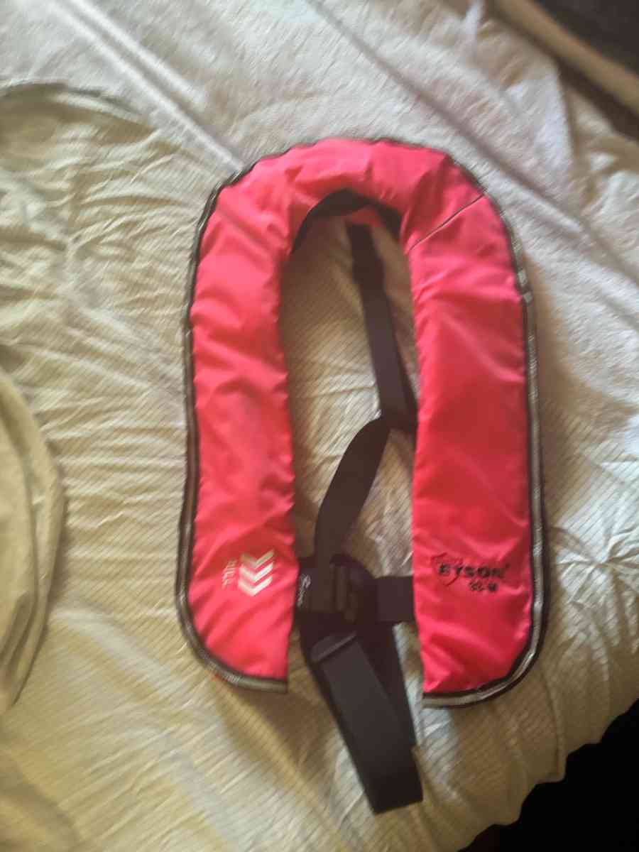 14 FOOT PINK SUP BOARD USED ONCE - Las Vegas, Nevada - FleaMarketBay