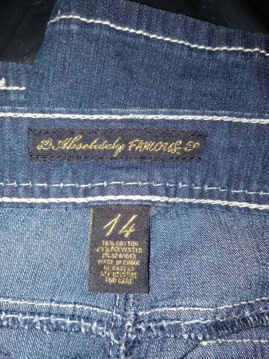 Absolutely fabulous jeans size fourteen fourteen - Louisville, Kentucky - FleaMarketBay