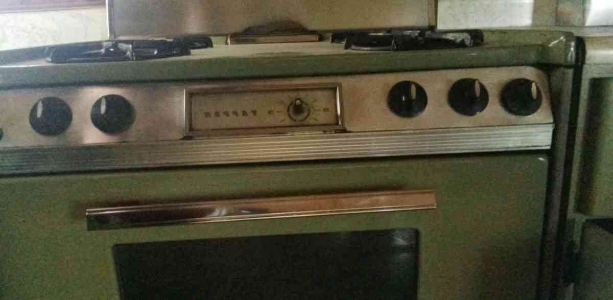 old gas stove - Topeka, Kansas - FleaMarketBay