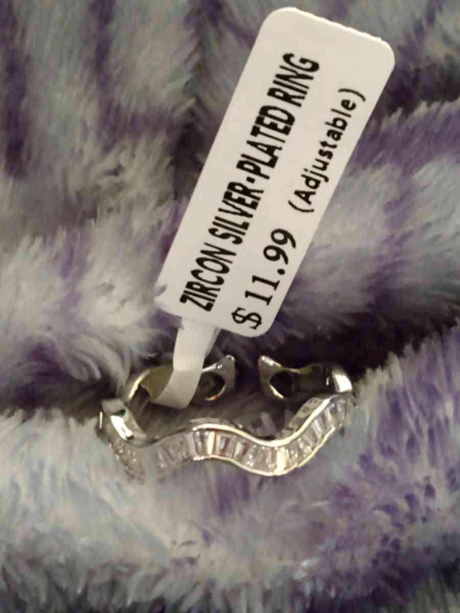 adjustable ring - Oxford, Michigan - FleaMarketBay