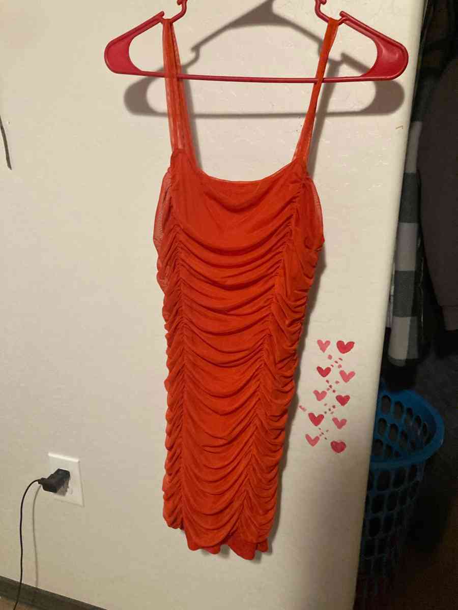 red spaghetti strap dress - Glendale, Arizona