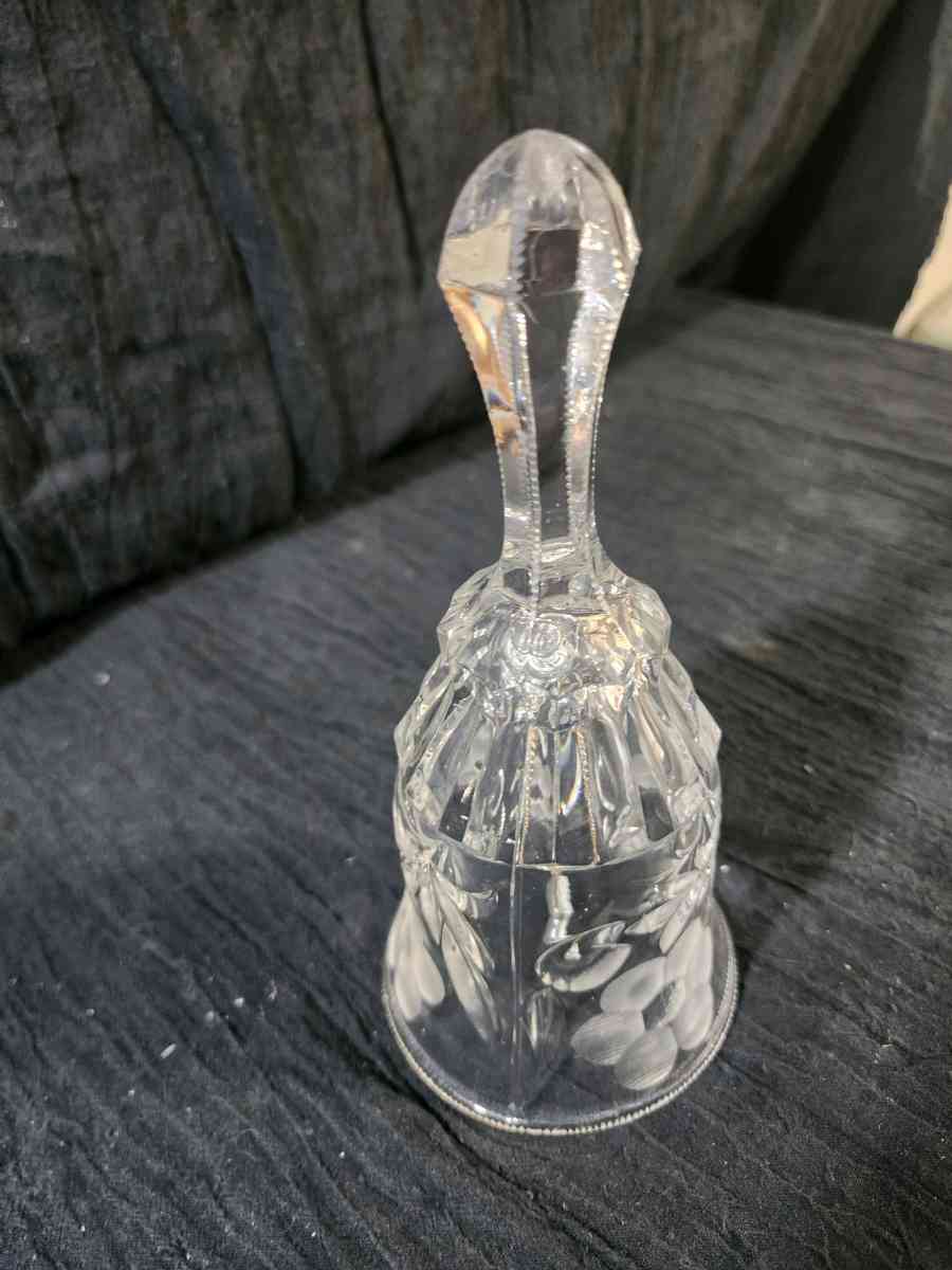 cut glass crystal bell - Knoxville, Tennessee - FleaMarketBay