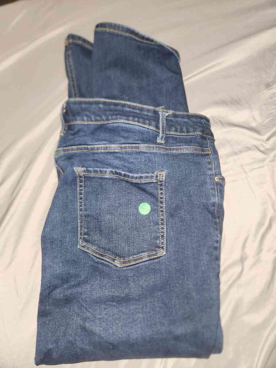 straight leg jeans - Buckhannon, West Virginia