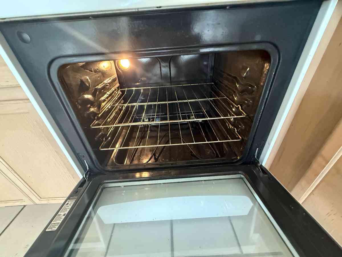 Kenmore Electric Range  2 Years Old  Excellent Condition - Orlando, Florida - FleaMarketBay