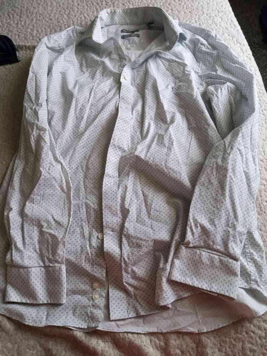 Buttoned up shirt - Indianapolis, Indiana
