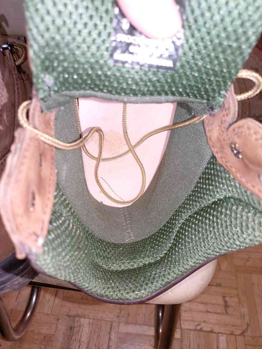 RedWing work boots - Maple Heights, Ohio - FleaMarketBay