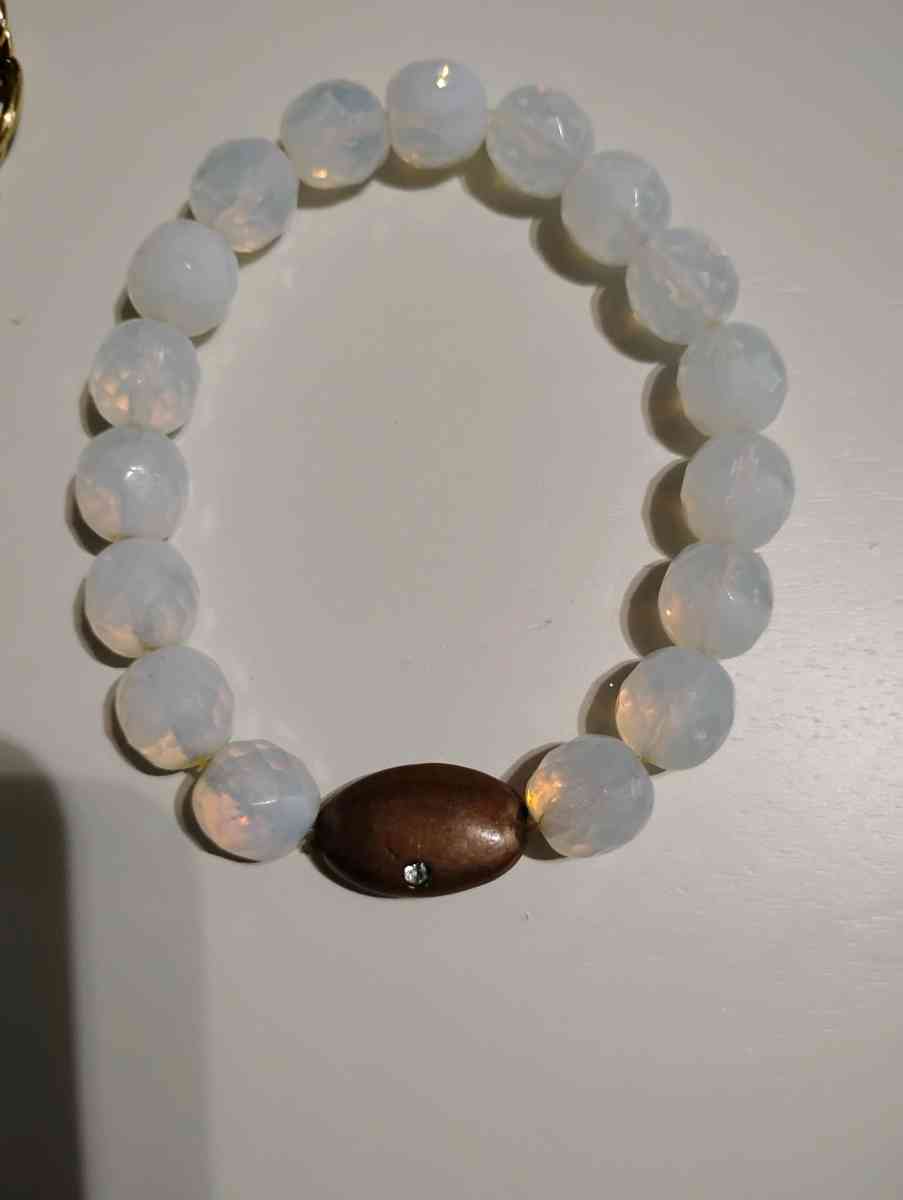 bracelets - Hutchinson, Minnesota