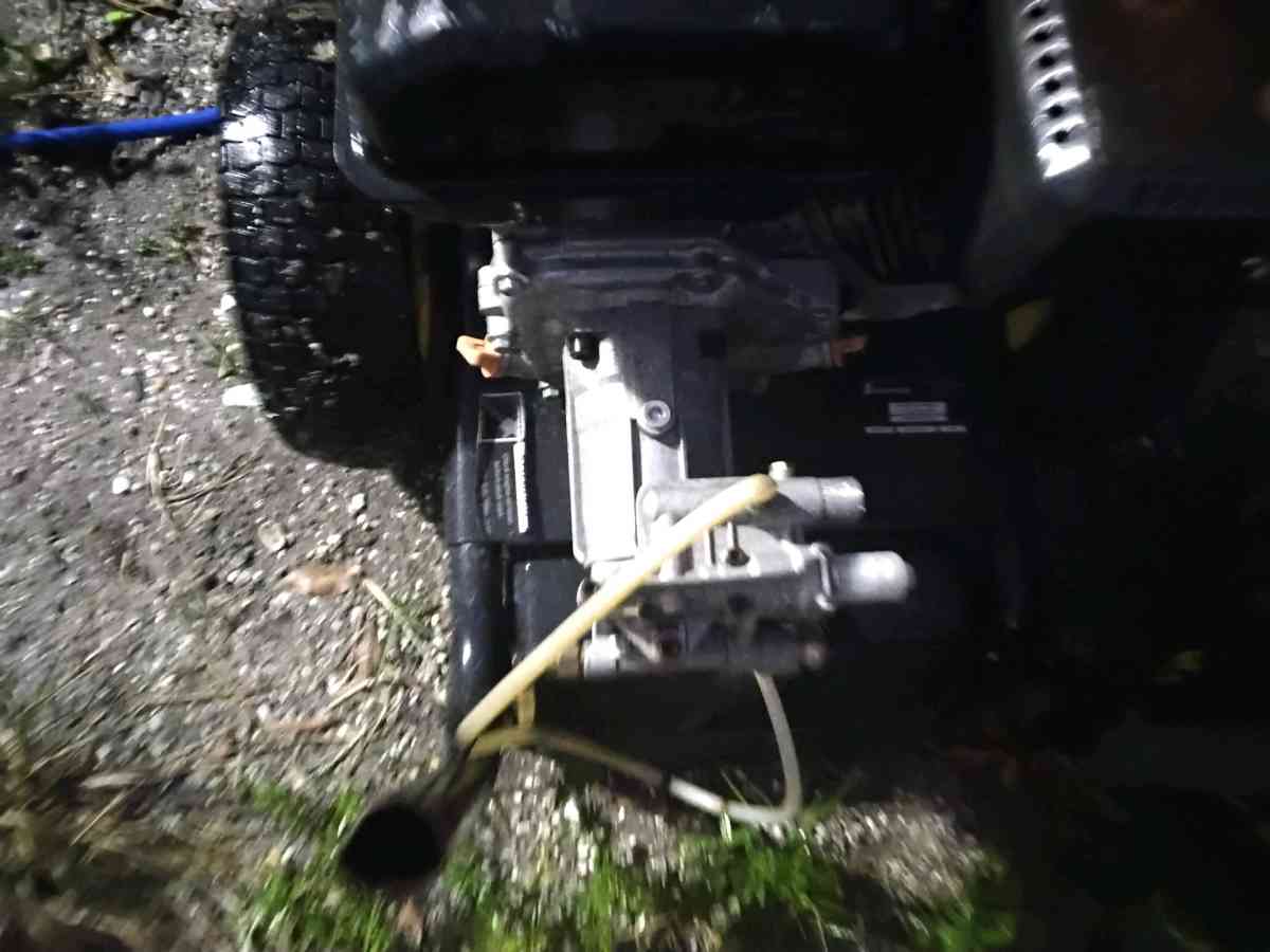 3600 psi power washer - Okeechobee, Florida