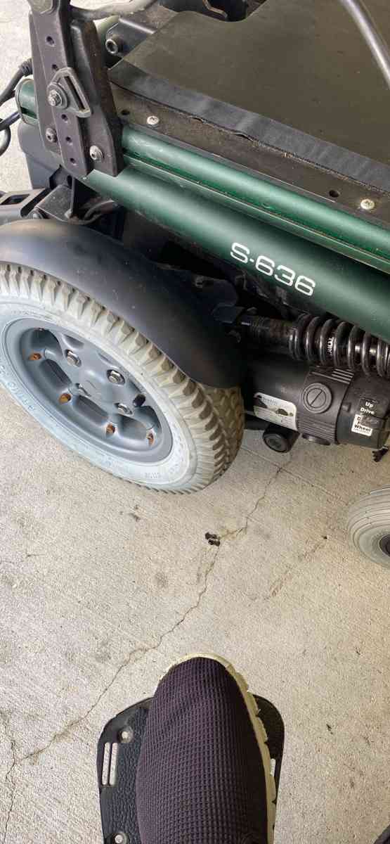 power wheelchair - Waveland, Mississippi - FleaMarketBay