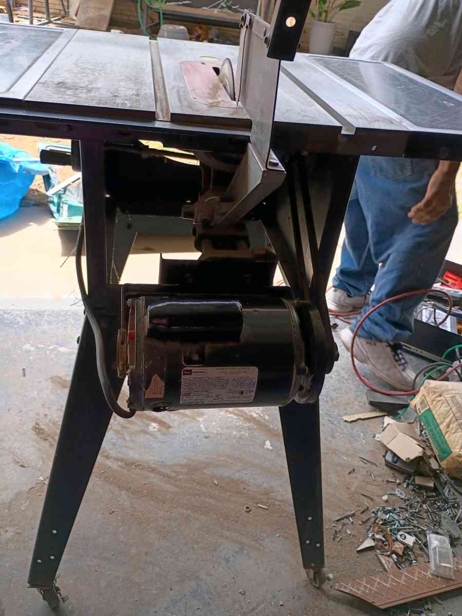 Craftsman Saw Table small - El Paso, Texas - FleaMarketBay